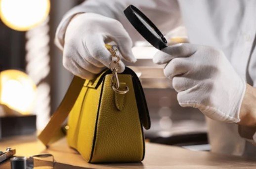 authentification sac de luxe; comment savoir si c'est une contrefaçon ?